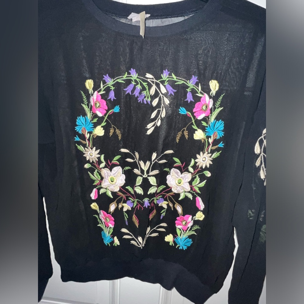 Embroidered sheer top - Picture 2 of 4